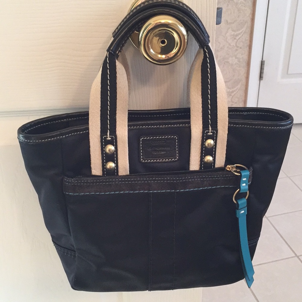 Coach Tote with dust bag